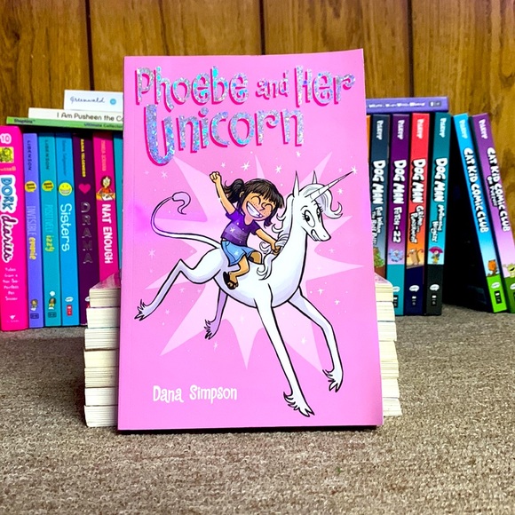 Phoebe and her unicorn (book #1) - Picture 1 of 4